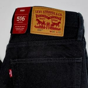 Levi's Men's Black 516 Slim Straight Jeans 30/32 NWT